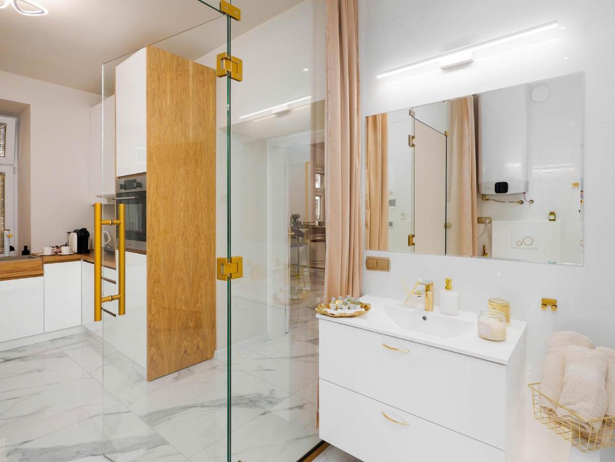 Apartament Gold Aleja Nmp 8 - Free Parking Ζεστοκόβα Εξωτερικό φωτογραφία