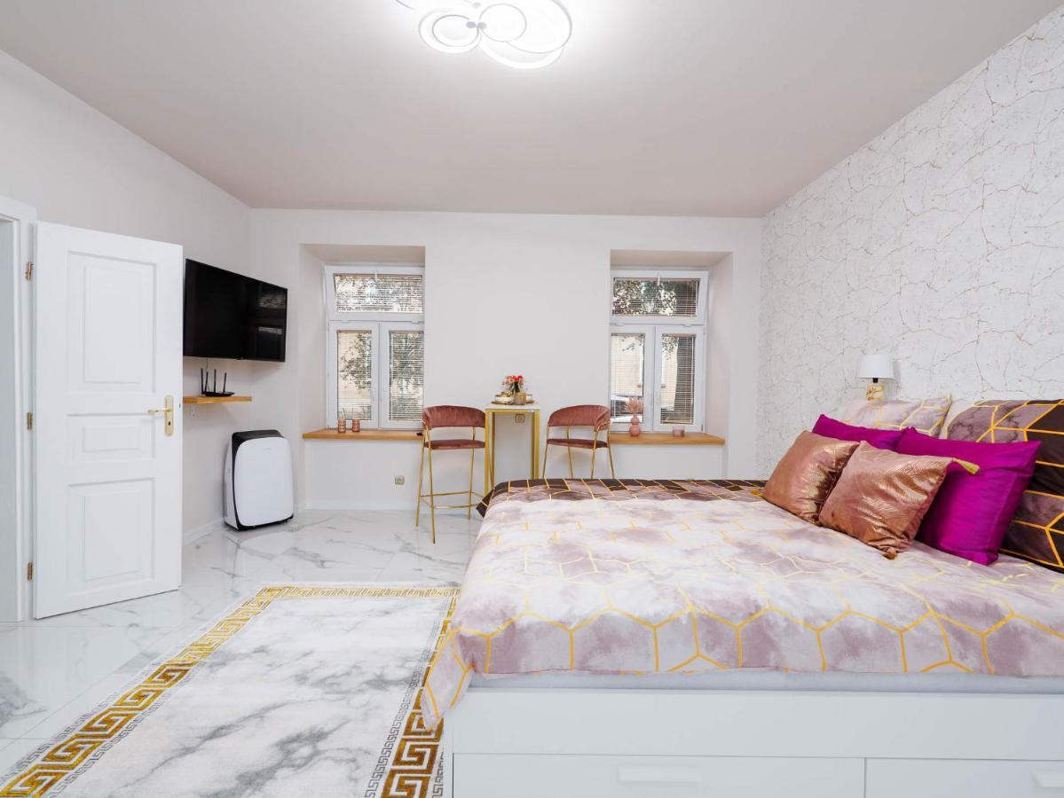 Apartament Gold Aleja Nmp 8 - Free Parking Ζεστοκόβα Εξωτερικό φωτογραφία