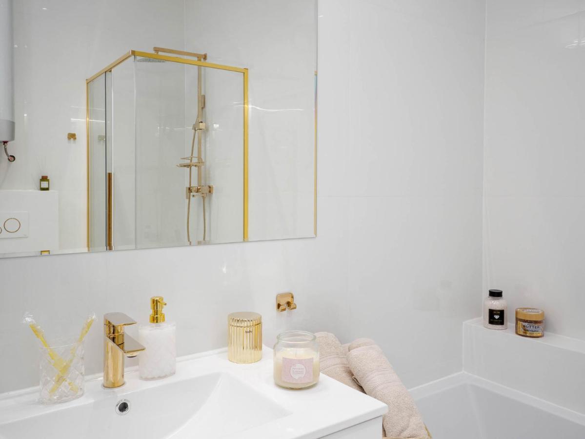 Apartament Gold Aleja Nmp 8 - Free Parking Ζεστοκόβα Εξωτερικό φωτογραφία